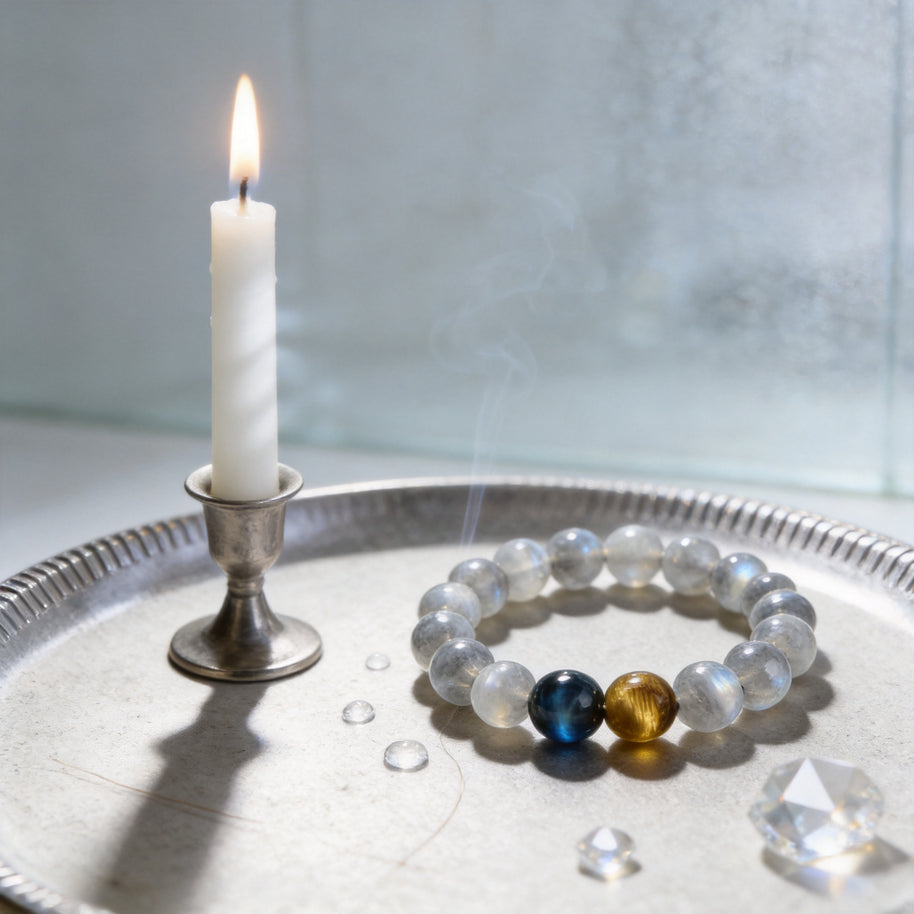 Transformation Moonlit Becoming Grey Moonstone Handmade Bracelet·Metal｜Refinement