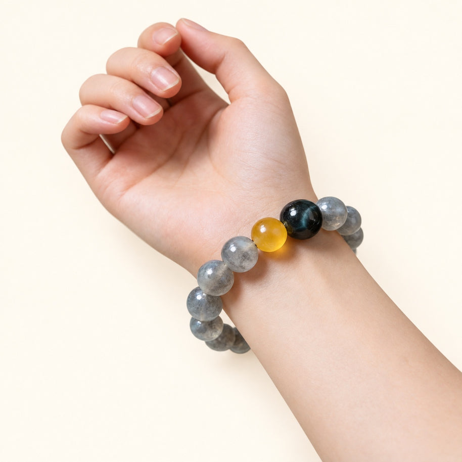 Transformation Moonlit Becoming Grey Moonstone Handmade Bracelet·Metal｜Refinement