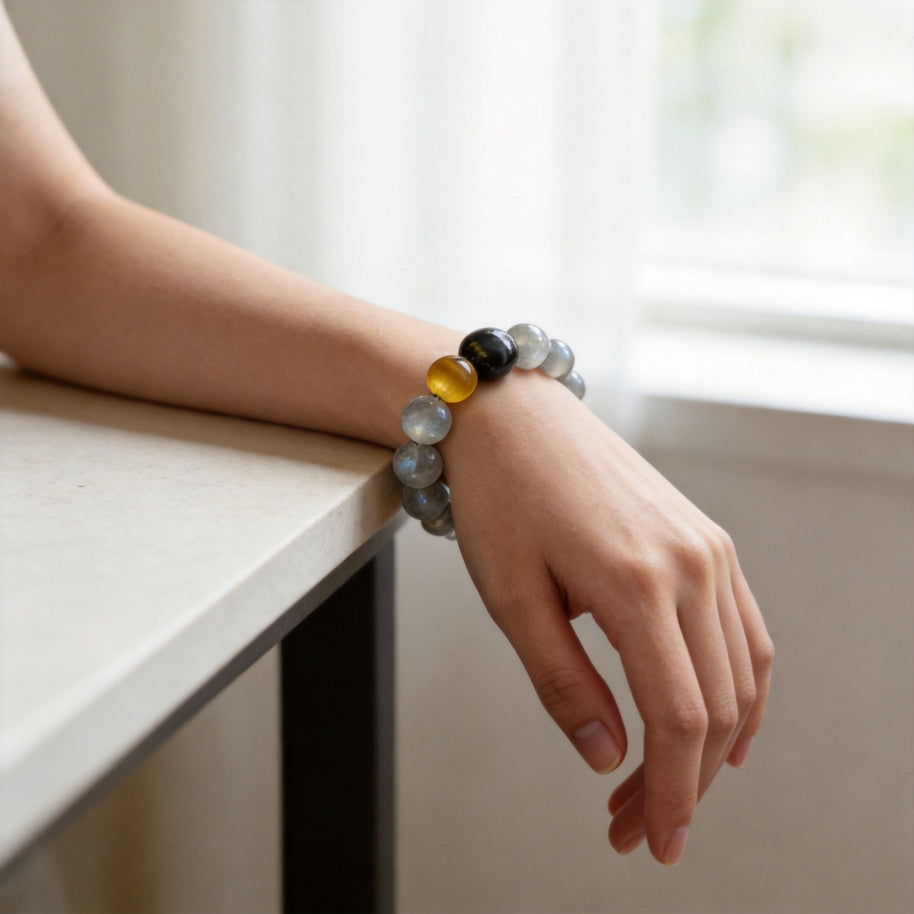 Transformation Moonlit Becoming Grey Moonstone Handmade Bracelet·Metal｜Refinement