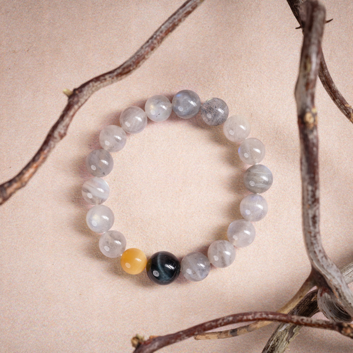 Intuition Transformation Ever Bright Moon Moonstone Tiger's Eye Handmade Bracelet·Metal｜Clarity — atmosphere image 2