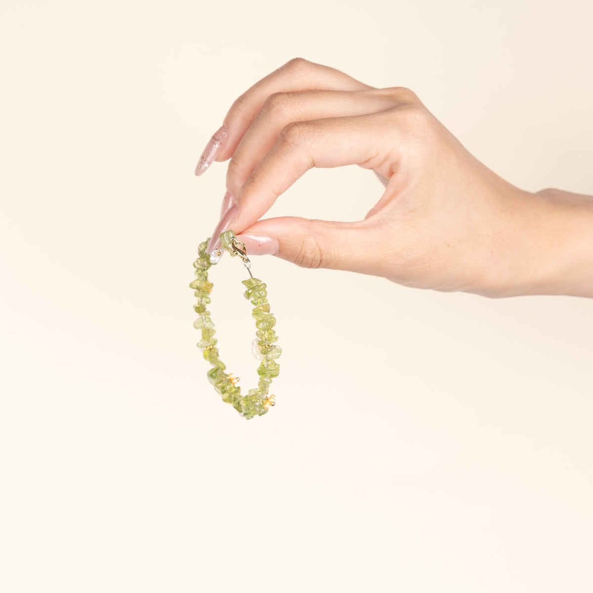 Abundance Self-Love Tender New Green Peridot Handmade Flower Charm Bracelet·Wood｜Growth — on-hand image 1