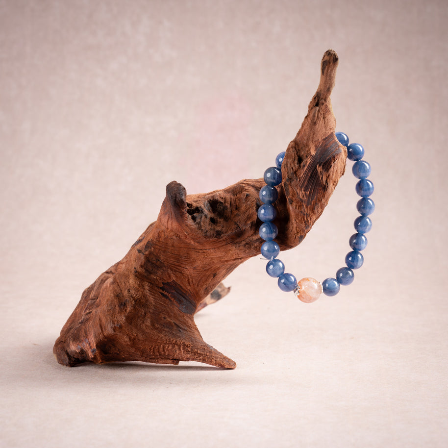 Authentic Expression Clarity Still Waters Run Deep Kyanite Red Accent Stone Handmade Bracelet·Water｜Intuition — atmosphere image 2