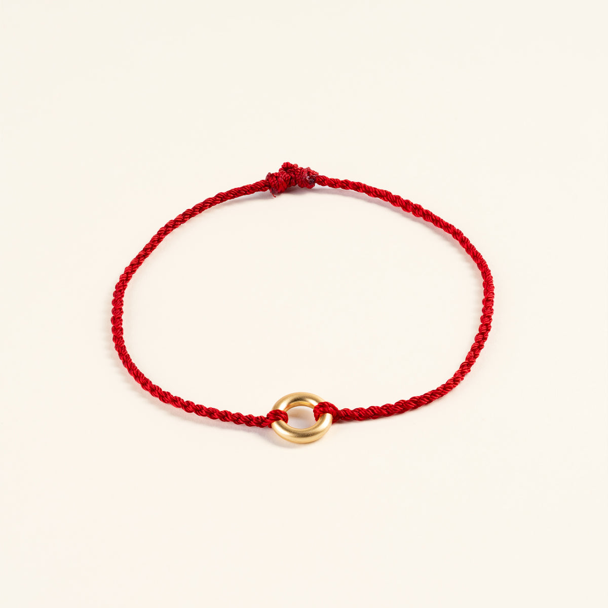 平安扣细红绳编织手链 / Ping An Kou Thin Red String Braided Bracelet — main