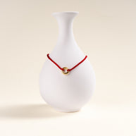 平安扣细红绳编织手链 / Ping An Kou Thin Red String Braided Bracelet — atmosphere image 1