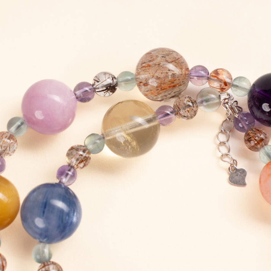 Calm Intuition Soft Evening Bloom Amethyst Green Fluorite Handmade Necklace·Fire｜Passion — detail image 2