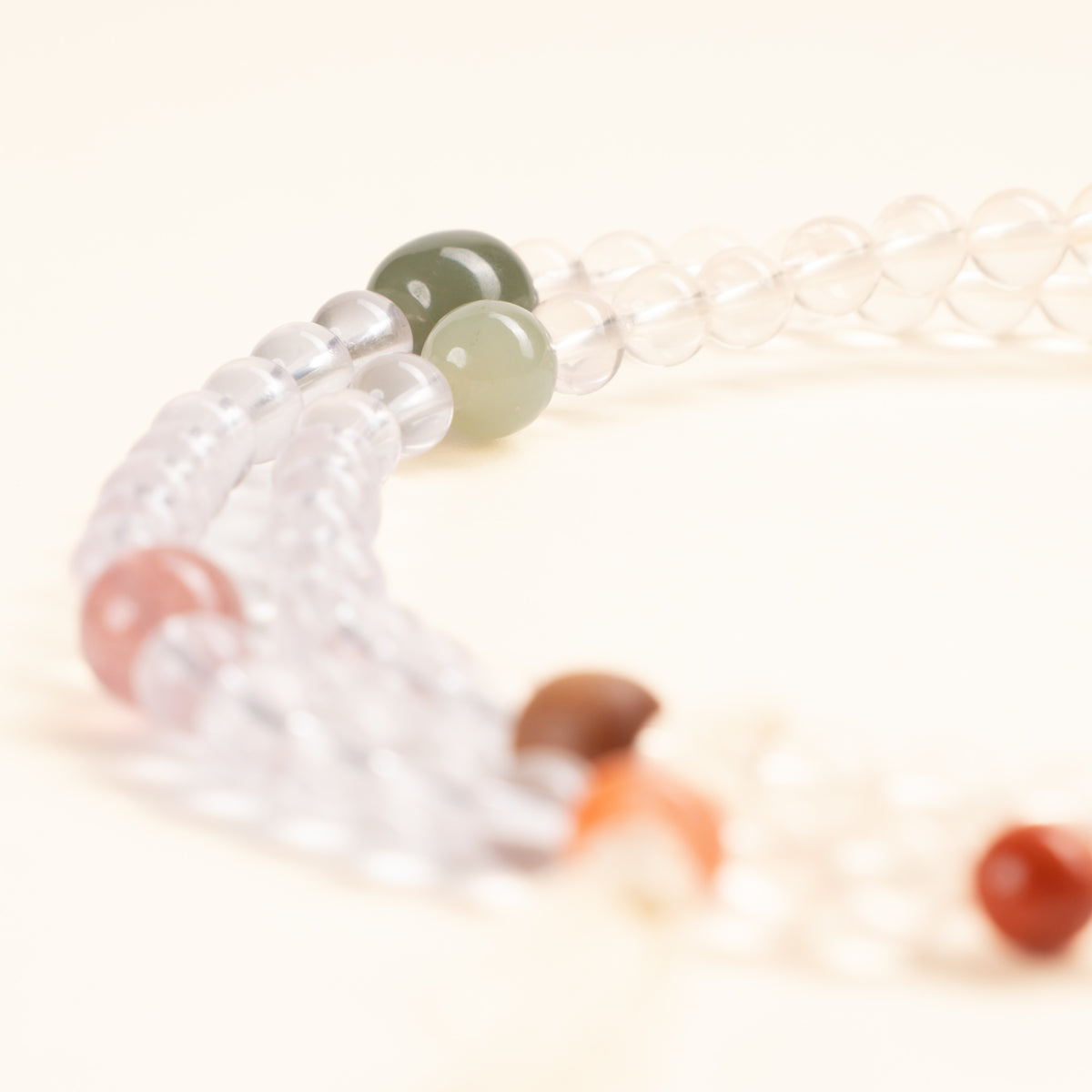 Source Connection Intuition First Moonlight Clear Quartz Beeswax Amber Handmade 3-Loop Bracelet·Metal｜Clarity — detail image 2