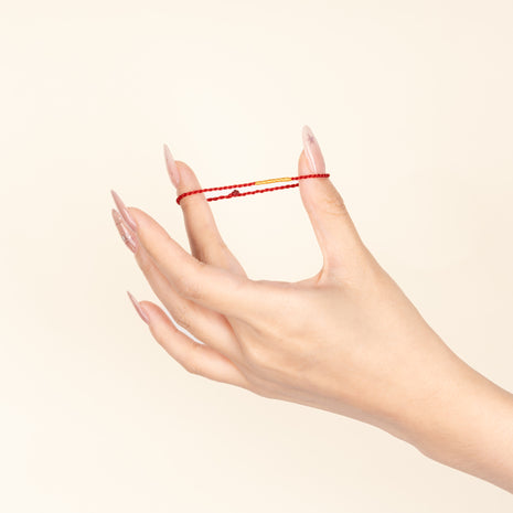 极细编织红绳 / Ultra Thin Braided Red Cord — on-hand image 1