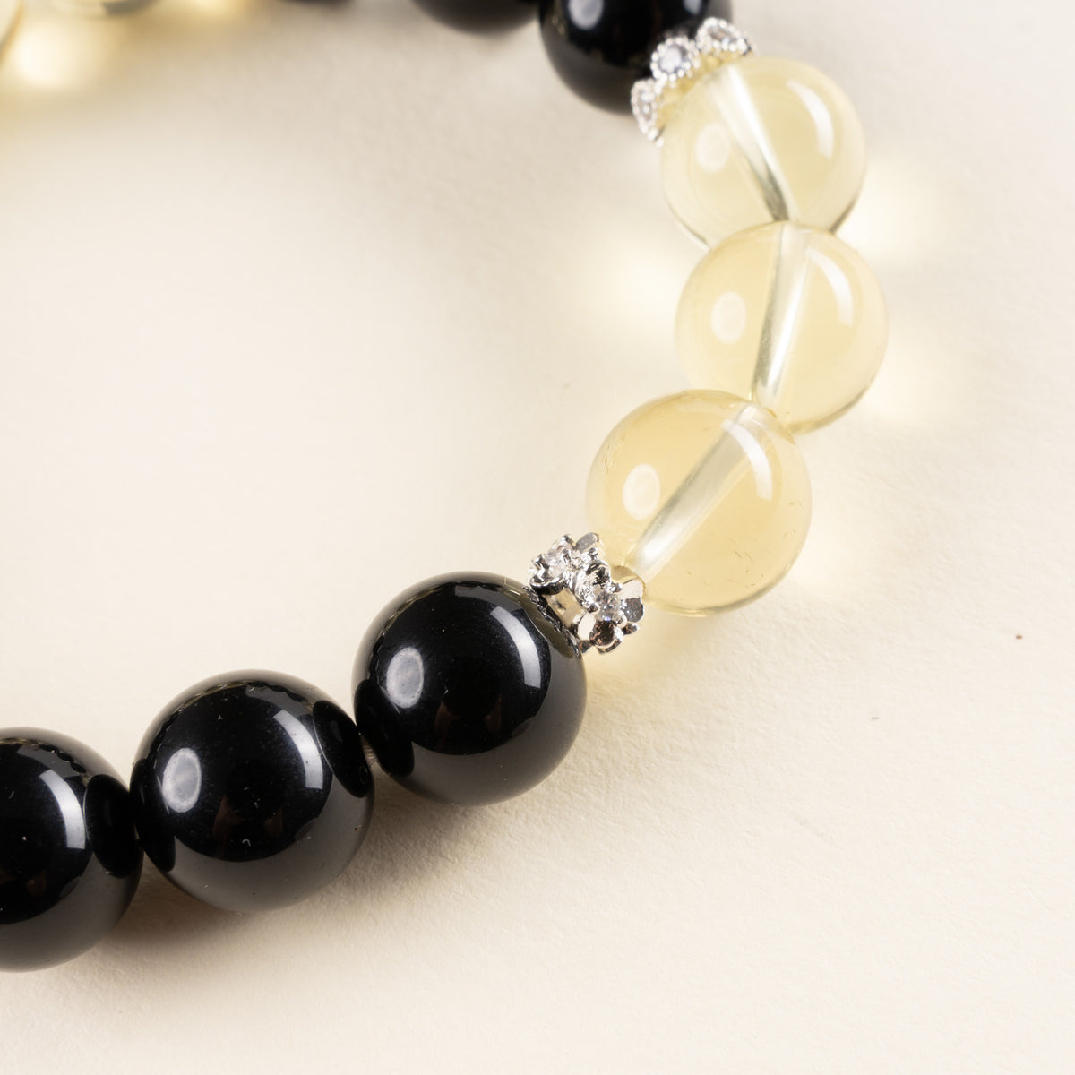 Dark Honey — Detail view 2
