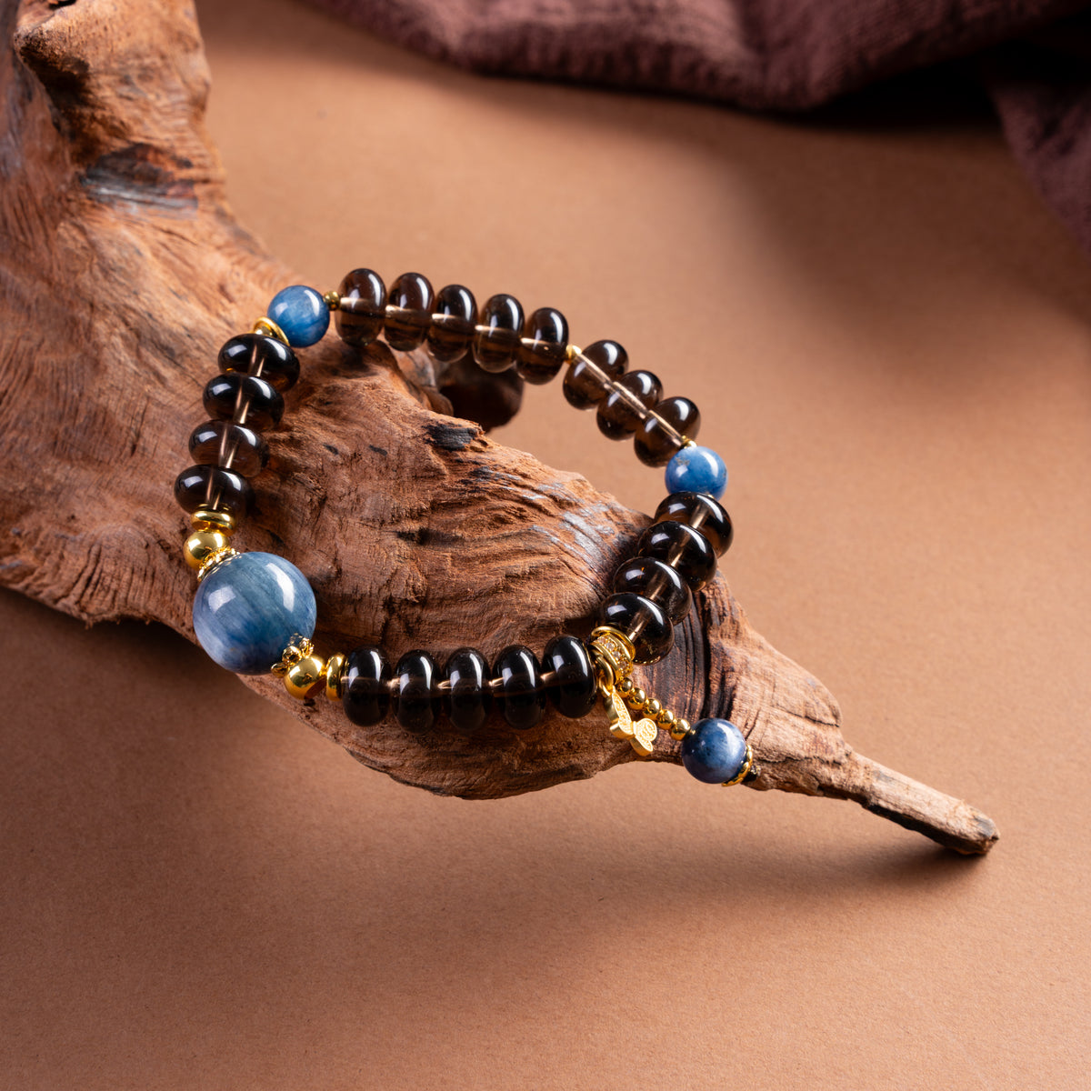 Walnut and Denim — atmosphere image 1